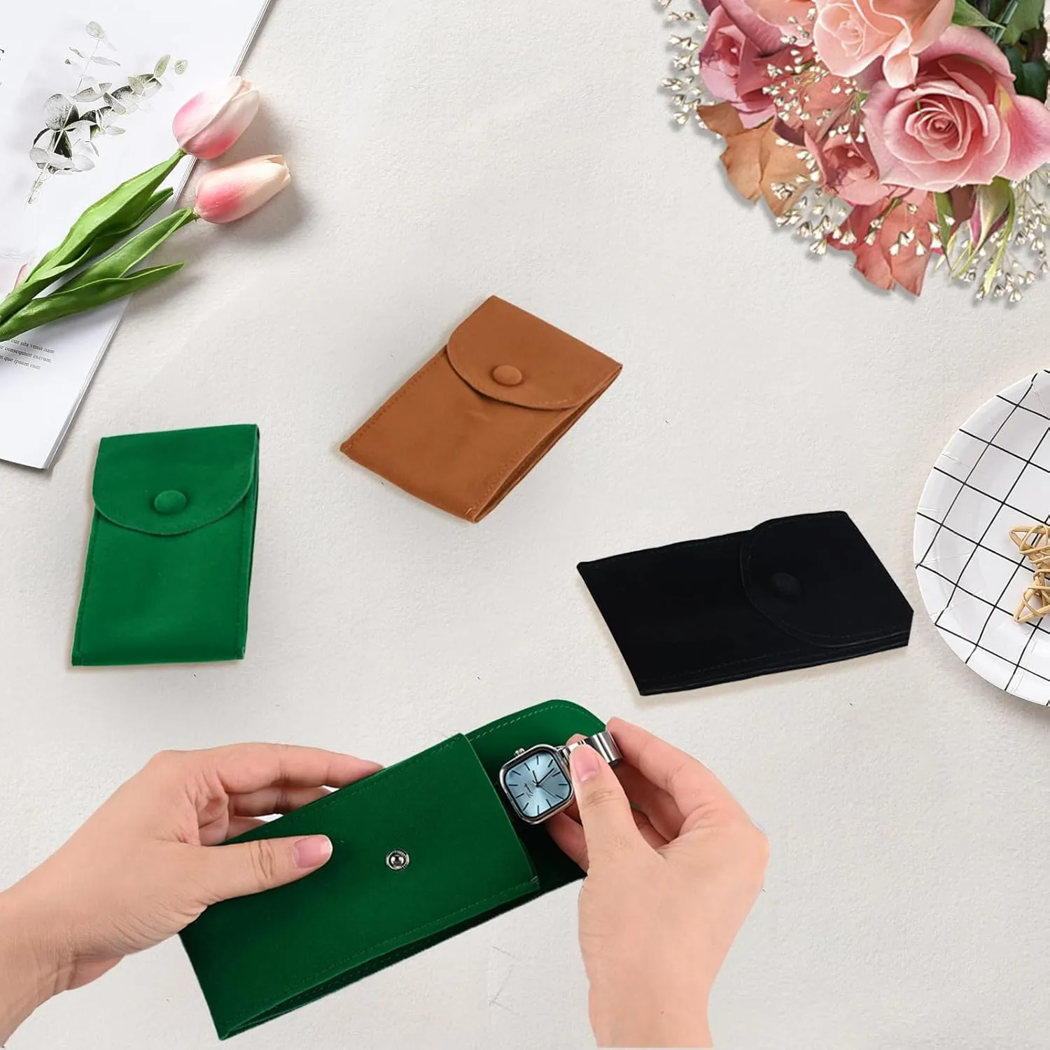 8 Pcs Velvet Watch Pouch Portable Watch Pouch Single Watch Travel Case Watch Storage Bag Luxury Gift Bag with Snap Button for Jewelry Watch Organizer (Green)