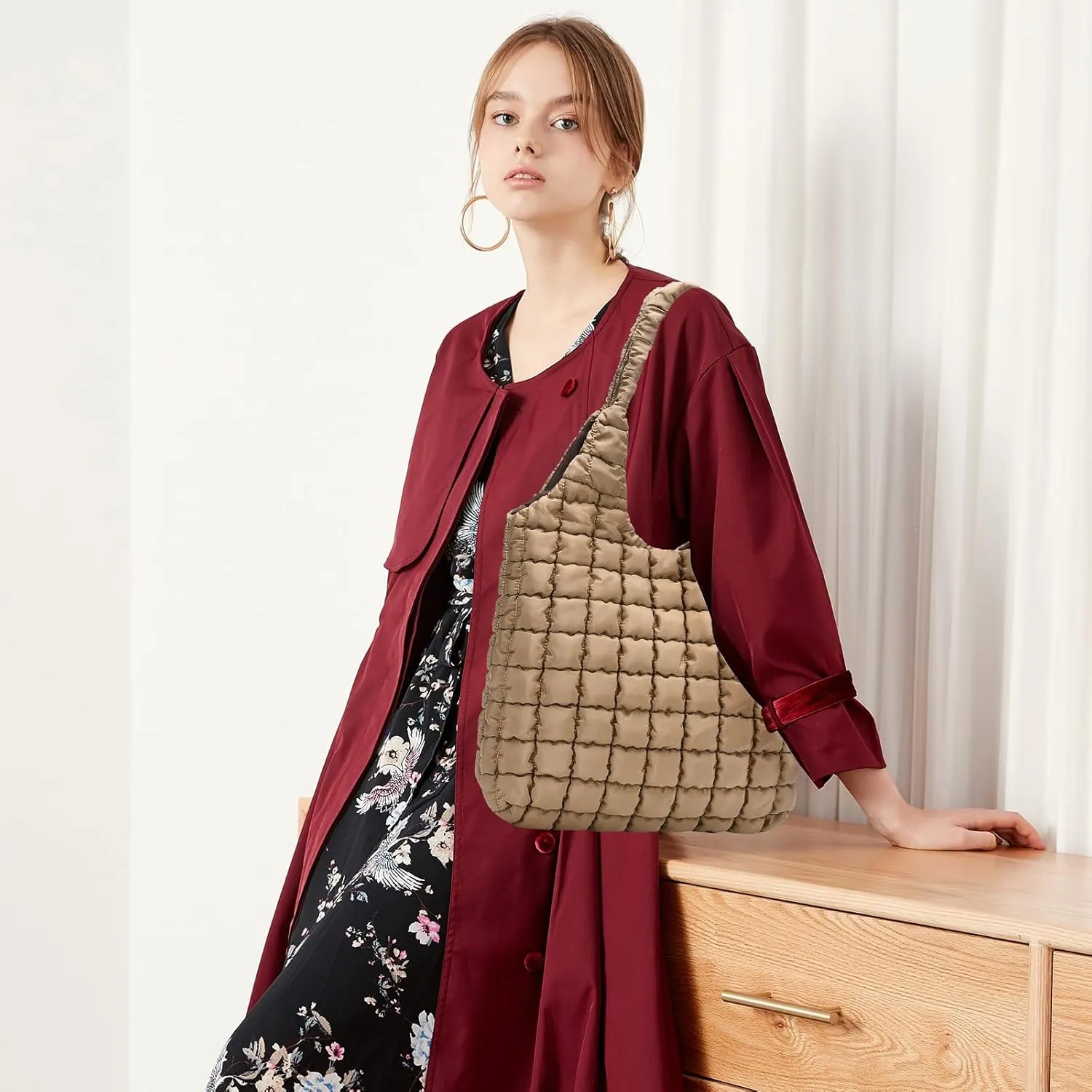I IHAYNER Quilted Puffer Hobo Bag for Women Large Soft Puffy Shoulder Bag Quilted Carryall Tote Bag Hobo Handbags for Travel