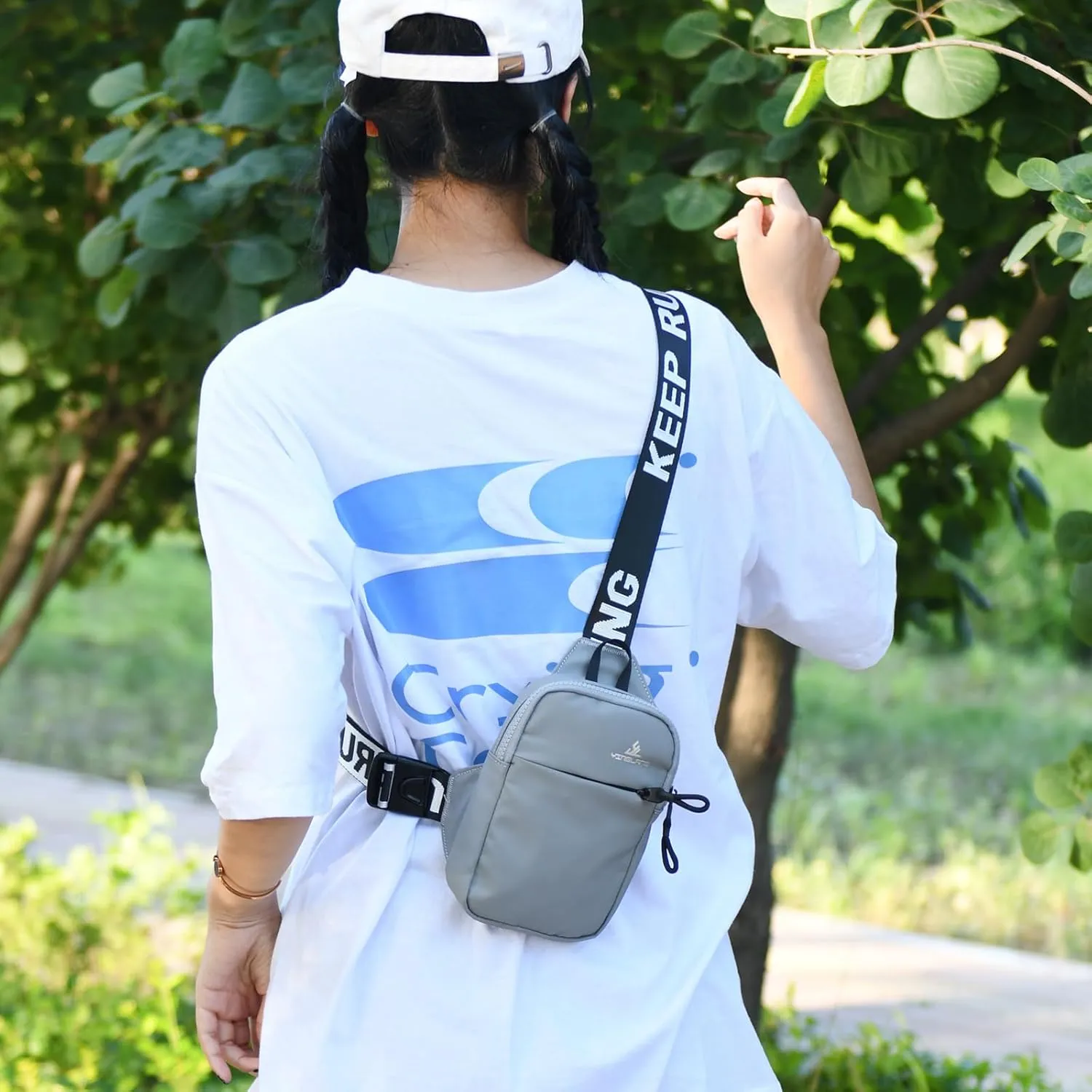 Mini Sling Bag for Women Men Small Crossbody Bag Shoulder Backpack Casual Phone Chest Bag Travel Personal Pocket Bag