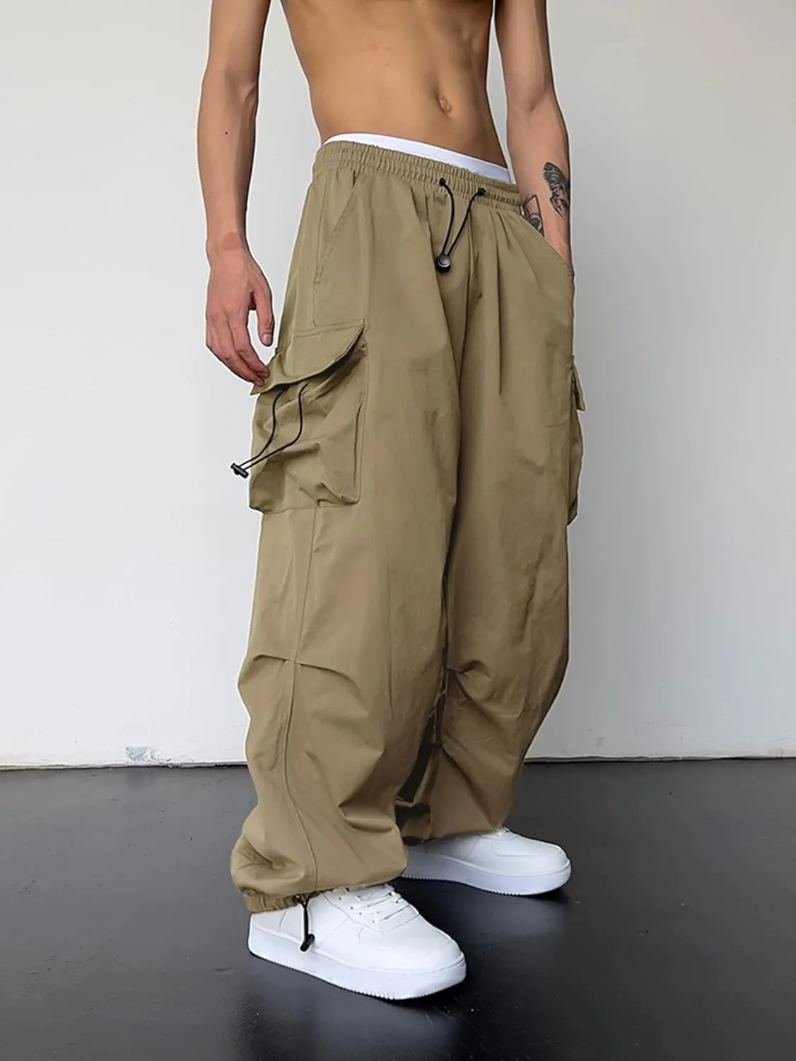 OYOANGLE Men's Cargo Pants Elastic Waist Flap Pockets Hip Hop Baggy Harem Pants