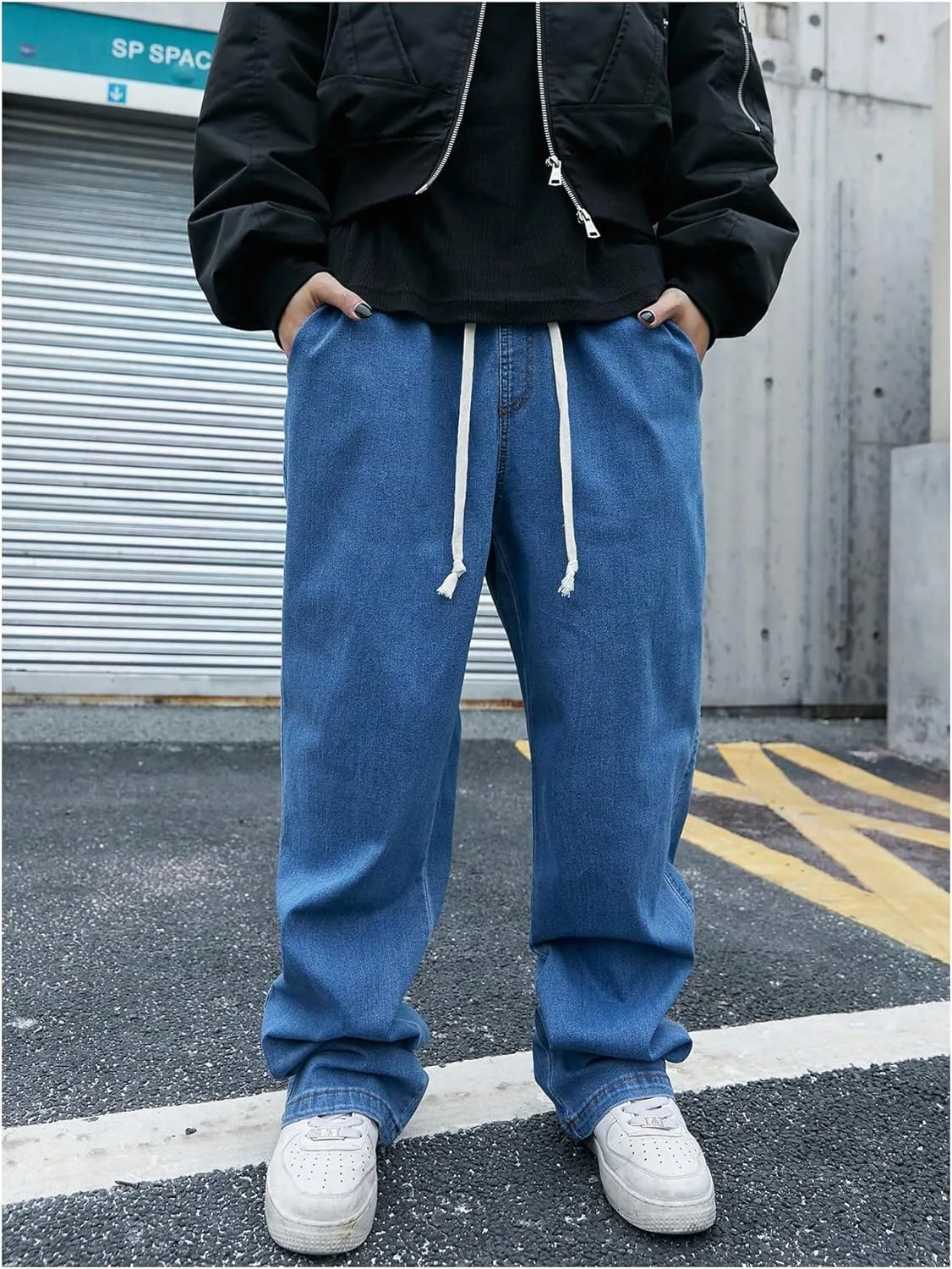 OYOANGLE Men's Drawstring Elastic Waist Wide Leg Cargo Jeans Baggy Casual Denim Pants with Pockets