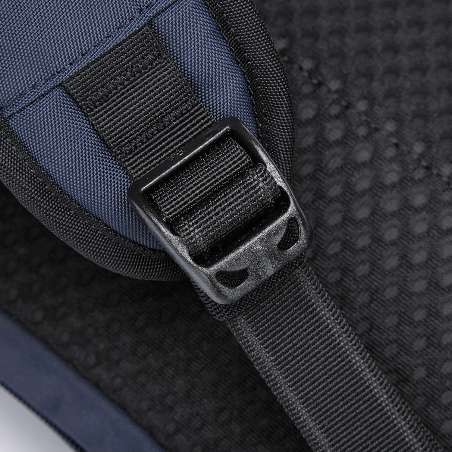 Pacsafe Vibe 325 10 Liter Anti Theft Sling Bag/Crossbody-Fits 13 Inch Laptop