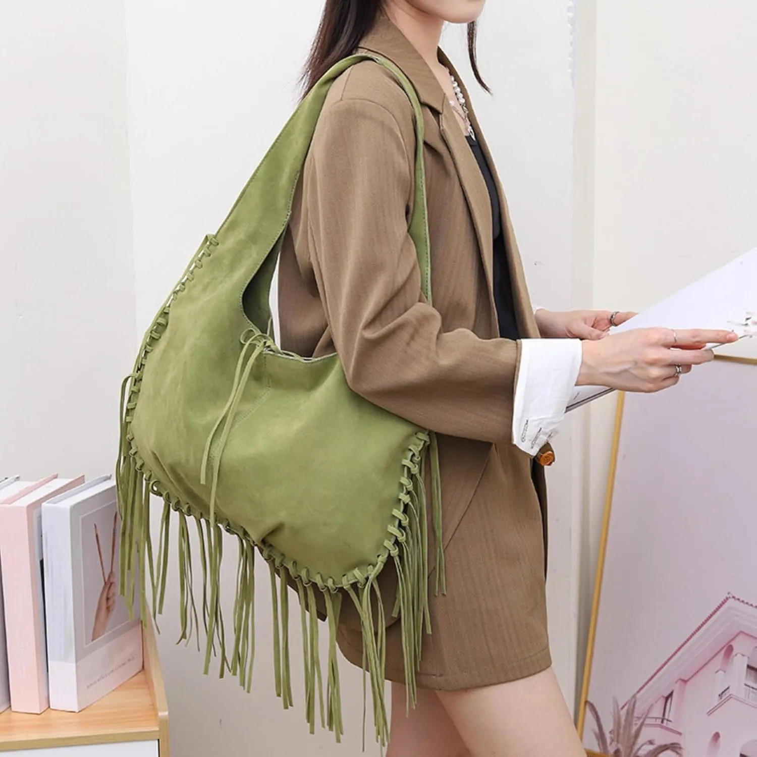 Women Vintage Suede Fringe Hobo Bag Tote Shoulder Bag Crossbody Bag and Hippie Western Cowgirl Purse Shoulder Bag