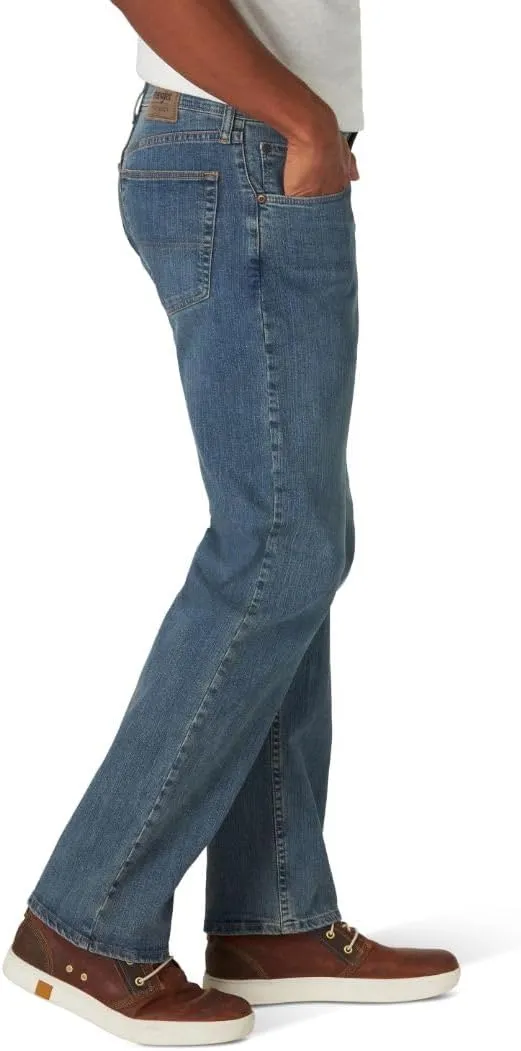 Wrangler Authentics Men's Regular Fit Comfort Flex Waist Jean